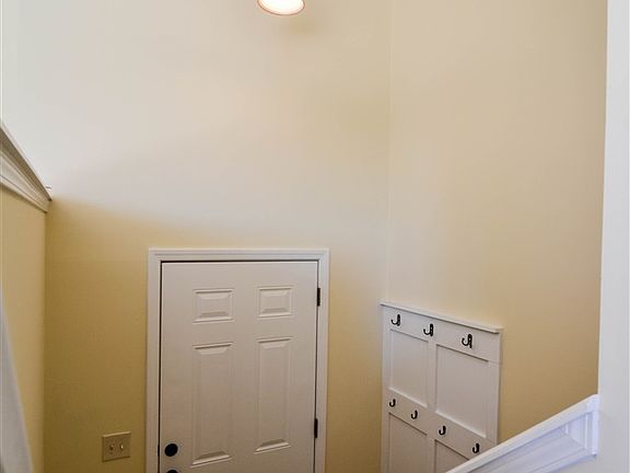 2nd image of 325 Rocky Pointe Ct