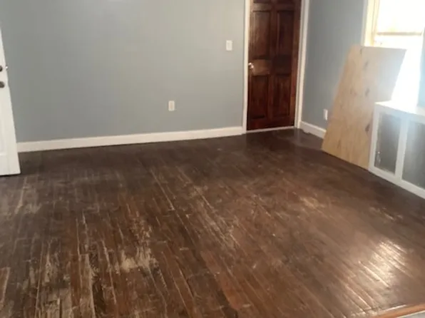 148-05 225th Street image 4 of 10