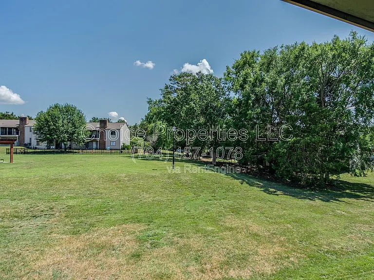 11042 Running Ridge Rd — Photo 17