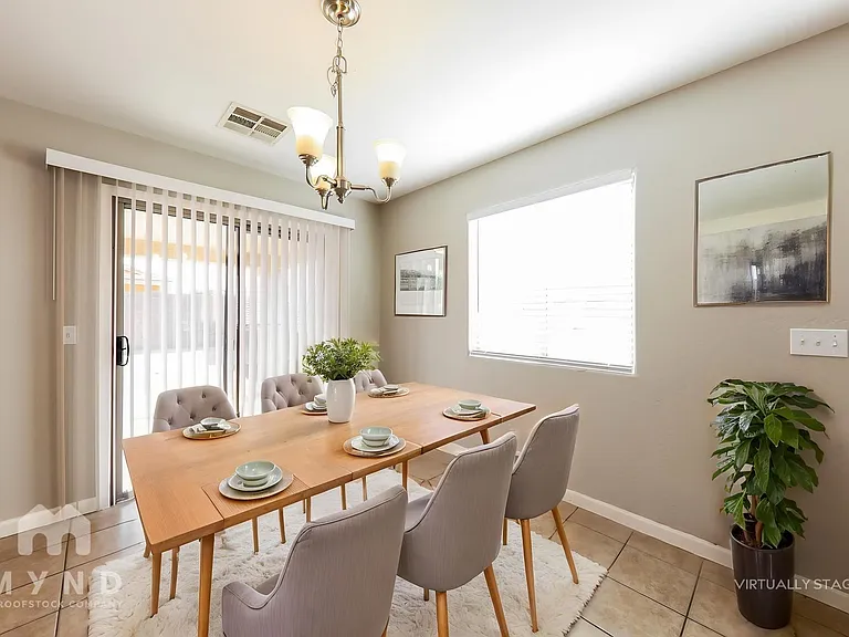 16812 W Marshall Ln — Photo 4