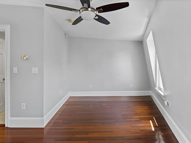 24 Emerson St #3 — Photo 12