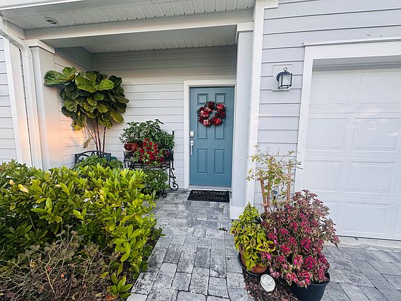 2nd image of 420 Boracay Cir
