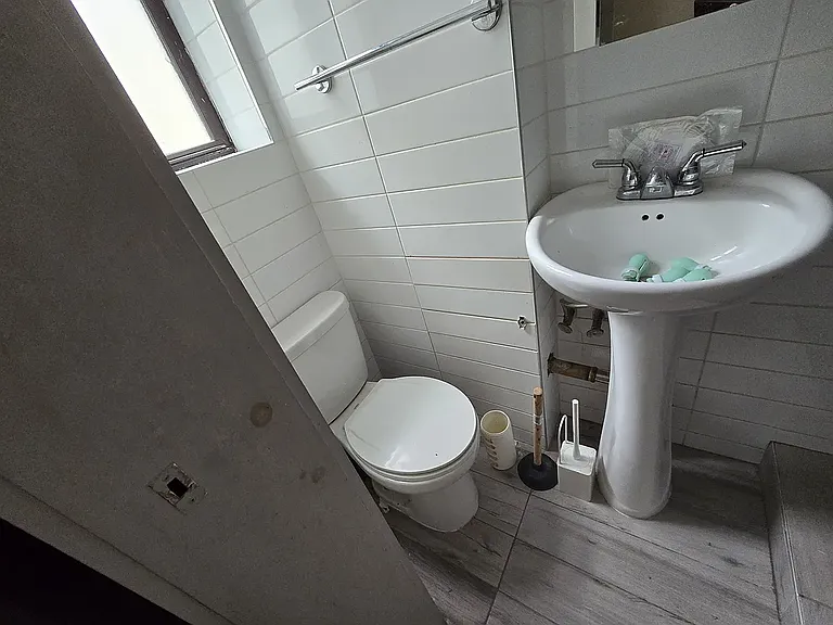 1270 Ocean Ave #4J — Photo 5