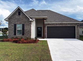 2157 Sherris Way, Port Allen, LA 70767