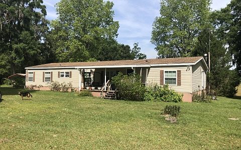 1st image of 409 NW Pettigrew Gln