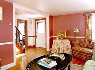 3 Station Rd, Cranbury, NJ 08512