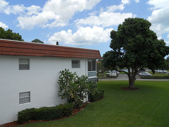 3rd image of 1225 NW 21st St APT 1212