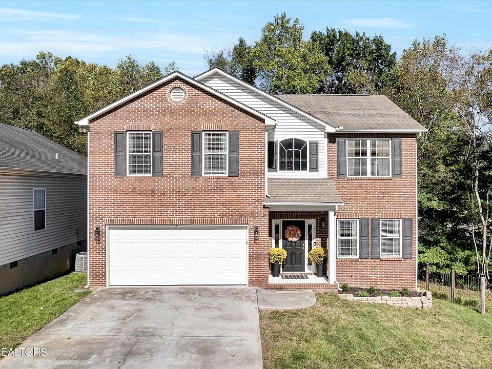 1st image of 519 Fairbanks Way