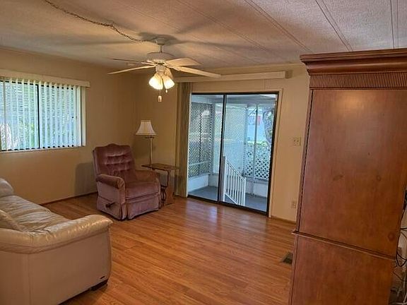 5th image of 126 Yuma Way