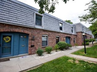 608 Carriage Cir, Pittsburgh, PA 15205