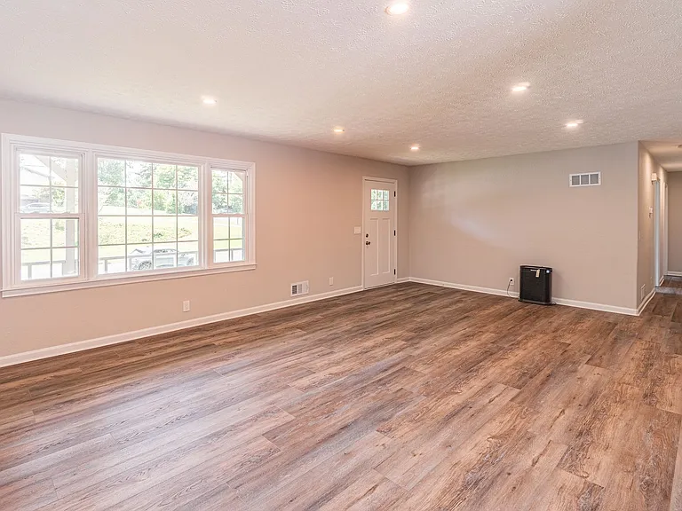 1115 Washington Ave — Photo 8