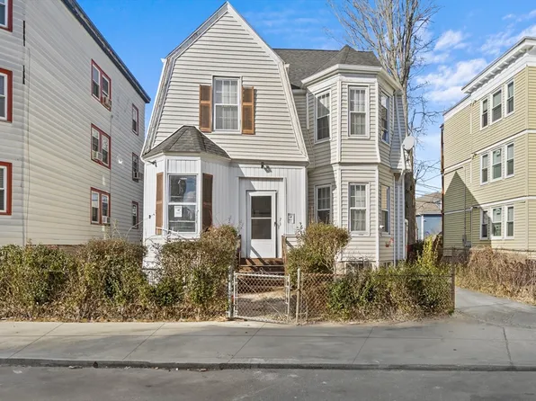 73 Mora St, Dorchester, MA 02124