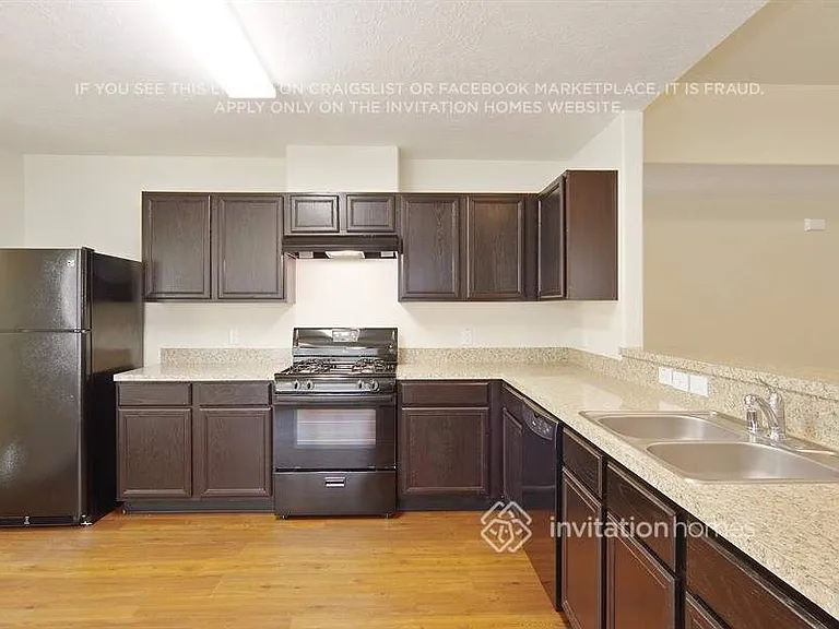 2011 Fairwood Knoll Ln — Photo 5