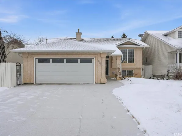 1002 Pezer CRESCENT, Saskatoon, SK S7S 1K1