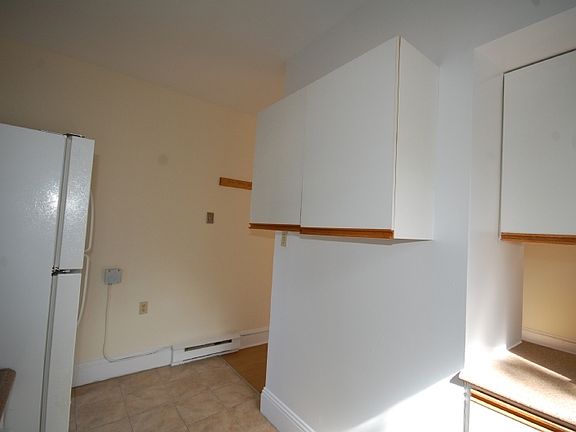 2nd image of 1478 Carlton St