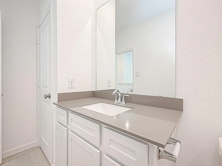 5554 Amber Brook Ln — Photo 30