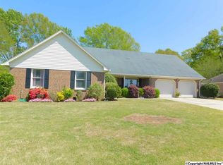 3006 Stoneway Dr SW, Decatur, AL 35603