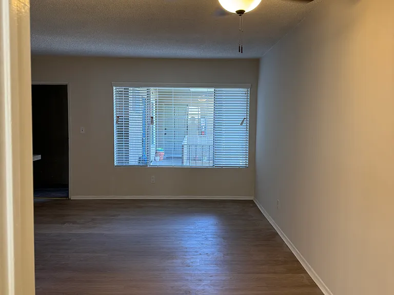 3910 Beethoven St #8 — Photo 6