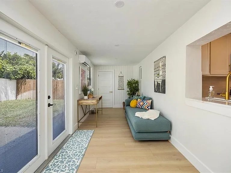 4523 Fluvia Ave — Photo 18