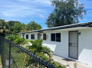 645 NW 64th St, Miami, FL 33150