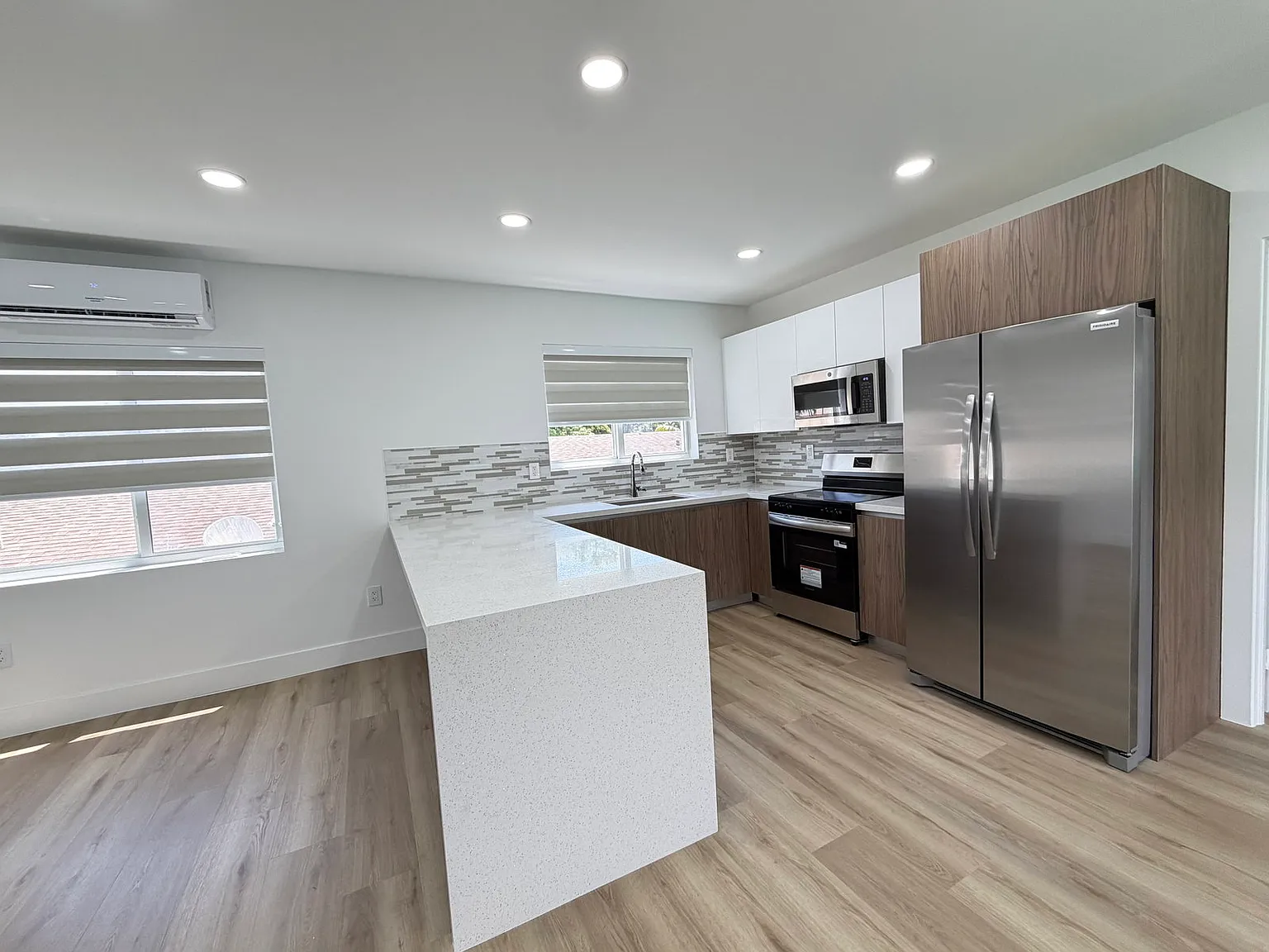 1 bed, 1.0 bath, $2,000 — Photo 4