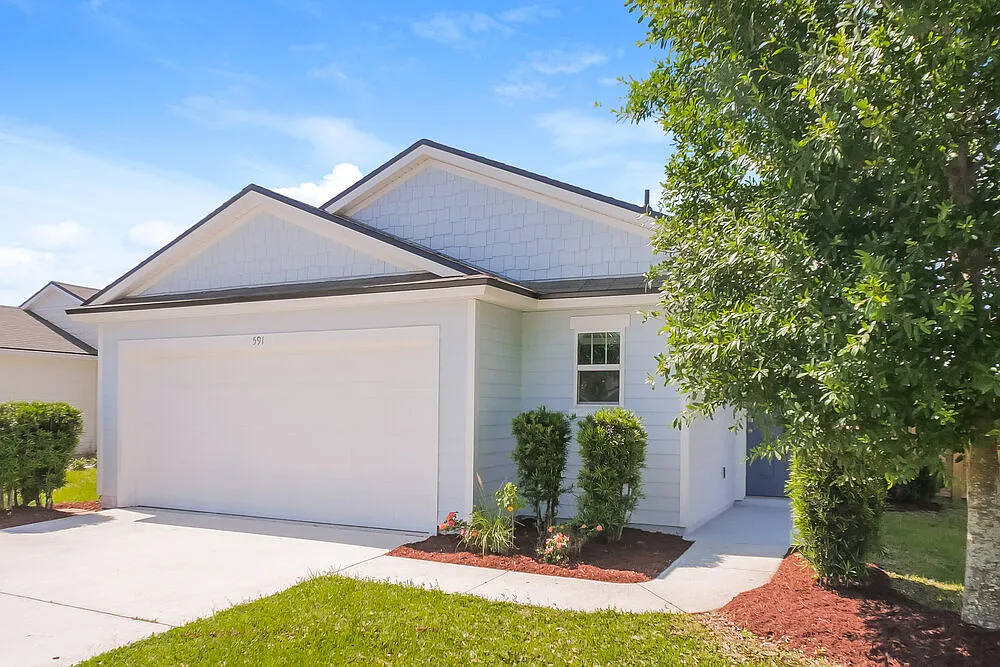 3 bed, 2.0 bath, 1674 sqft, $2,360 — Photo 3