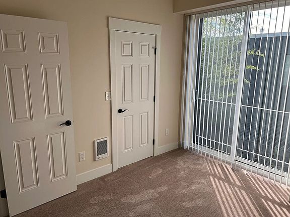 5th image of 4804 N Williams Ave #4804