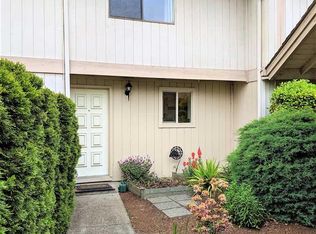567 32nd Ave SE APT 3, Albany, OR 97322