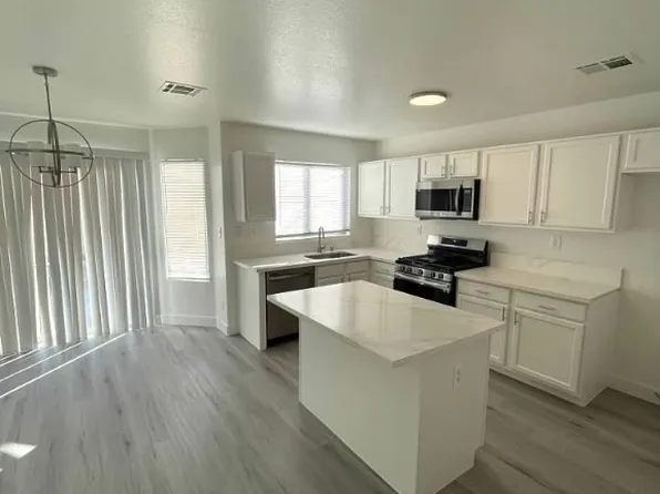 6521 First View Ave, Las Vegas, NV 89142