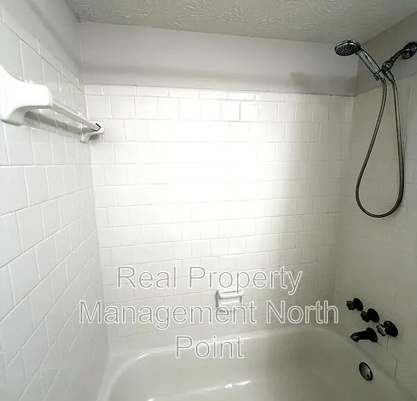 3513 Essex Ave — Photo 29