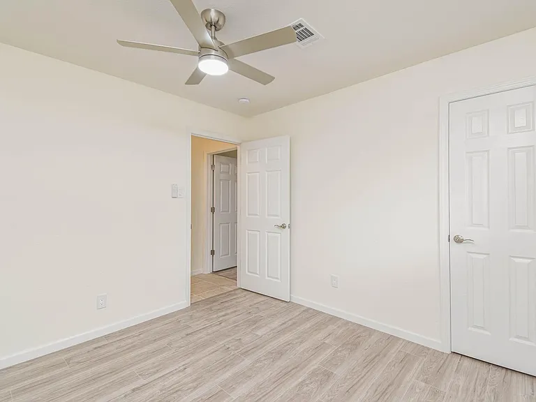 5003 Denoron Dr — Photo 20