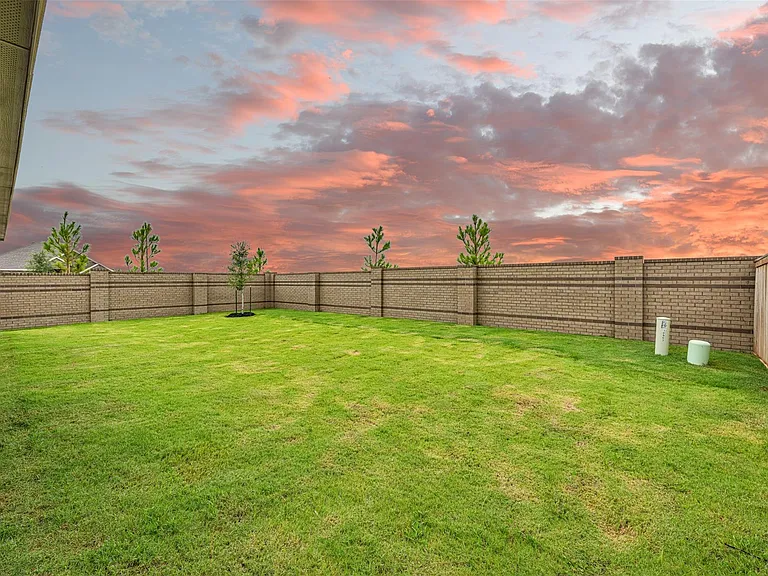 10903 Tropical Queen Ln — Photo 6