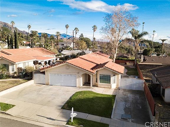 2nd image of 13434 Oro Grande St
