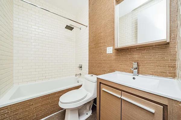 Rented by Nooklyn NYC LLC | media 20