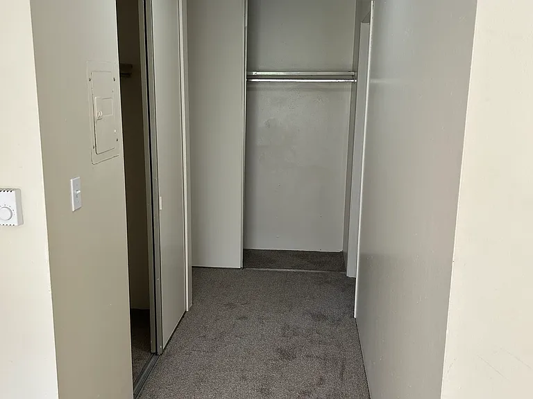 4130 11th Ave NE #8004 — Photo 3