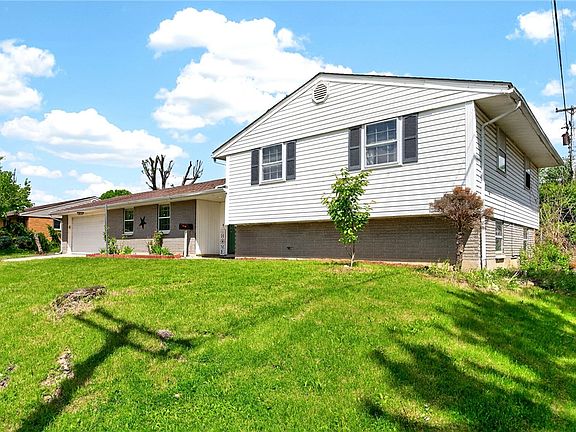 2nd image of 6608 Stranwood Dr