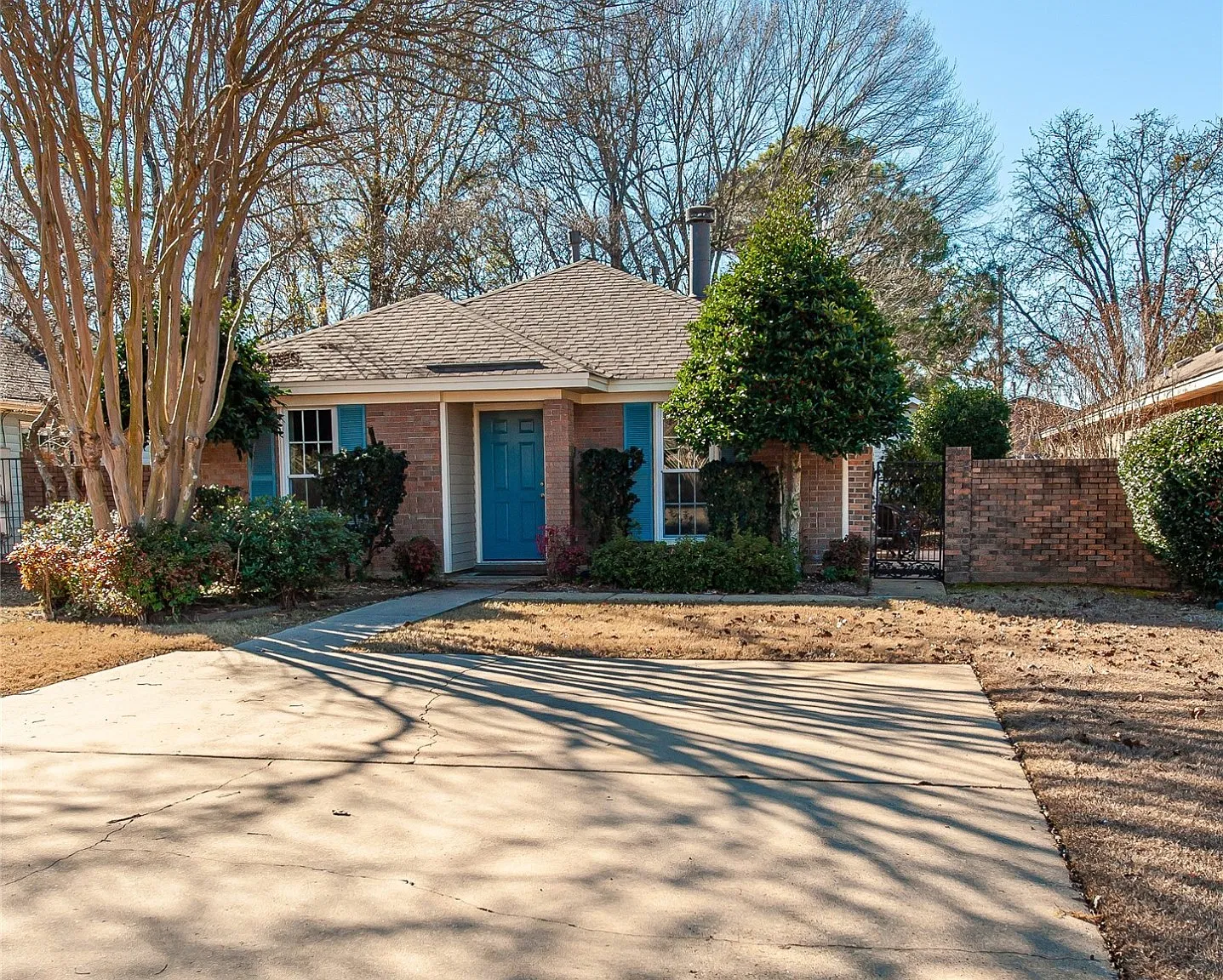 3 bed, 2.0 bath, 1392 sqft, $1,500 — Photo 2