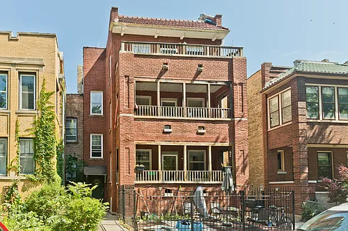 910 W Gunnison St #GARDEN Photo 1