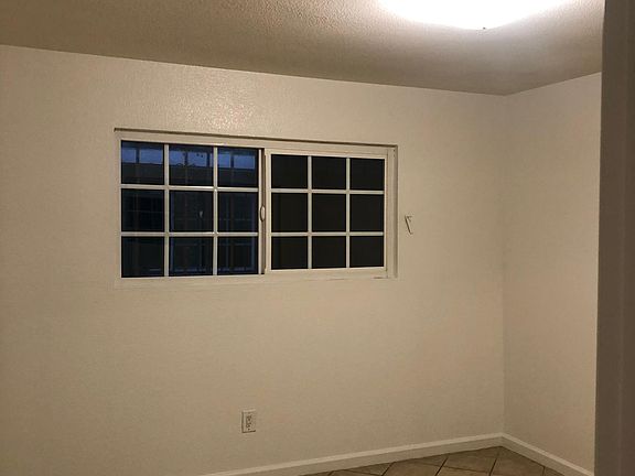 4th image of 448 N Parkside Ave
