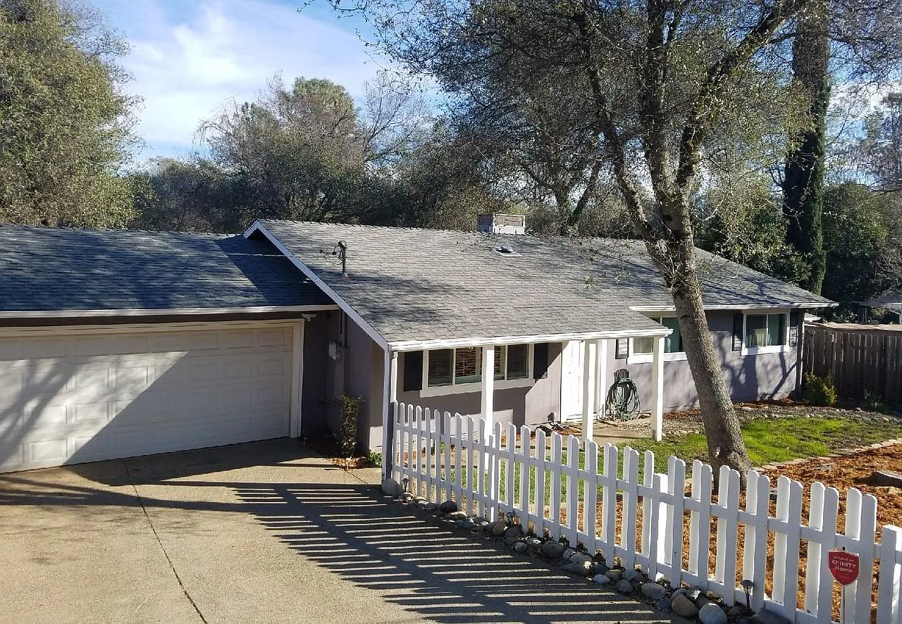 4101 Oakmont Dr photo 1