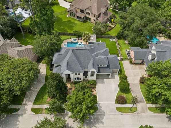 25 Club Oak Ct, Humble, TX 77339