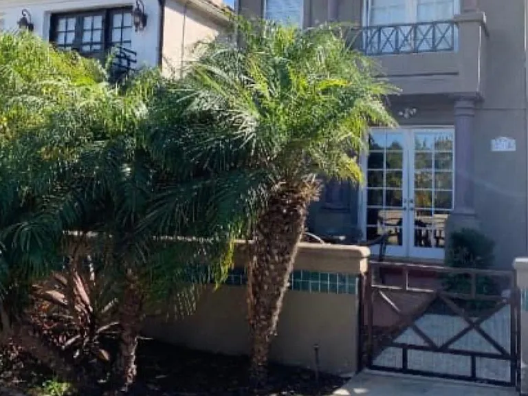 218 Utica Ave — Photo 5