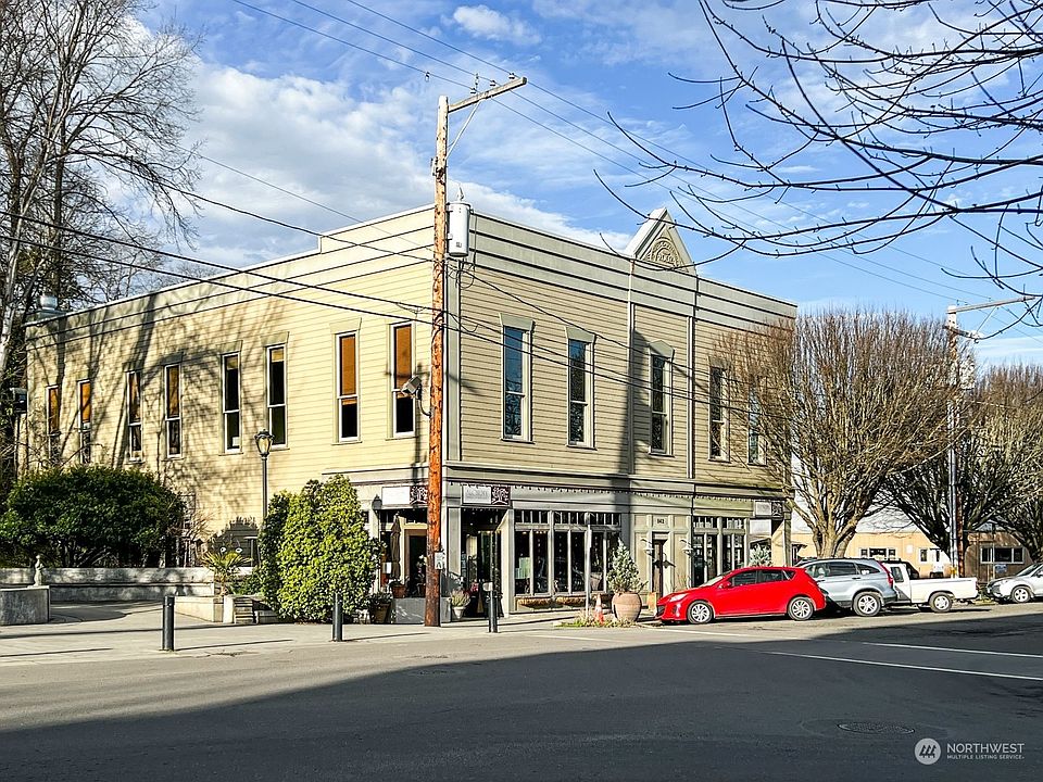1st image of 842 Washington Street #203