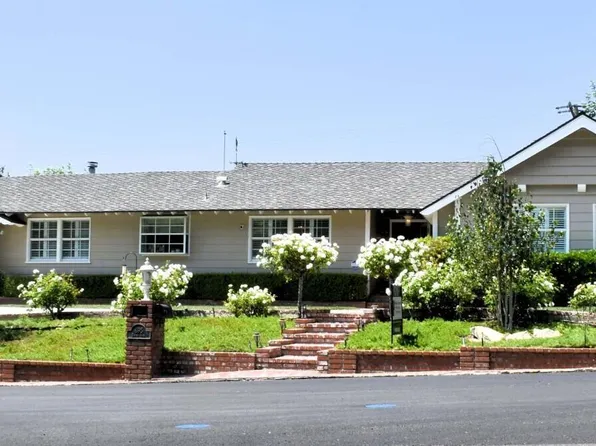 695 Encino Vista Dr, Thousand Oaks, CA 91362