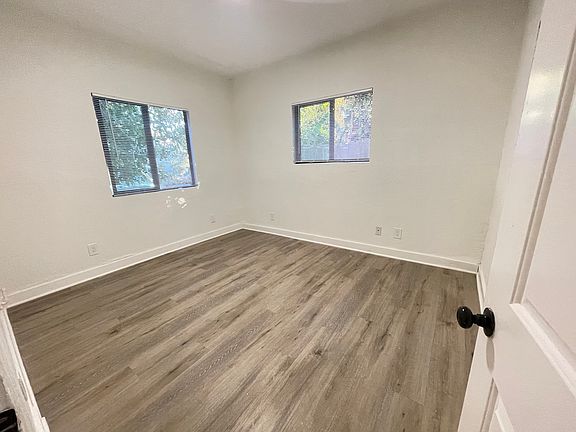 5th image of 5002 Lemon Grove Ave