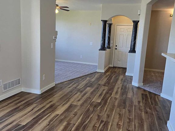 4th image of 8964 Fox Dr #9