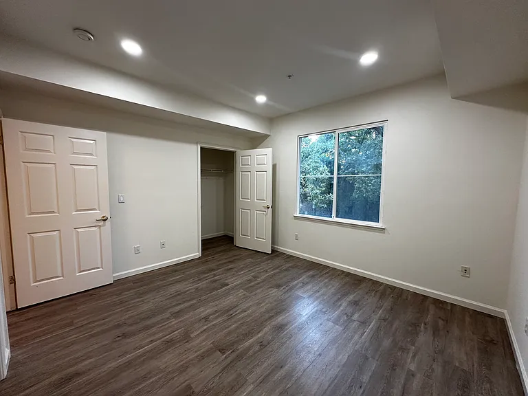 2255 Showers Dr — Photo 9