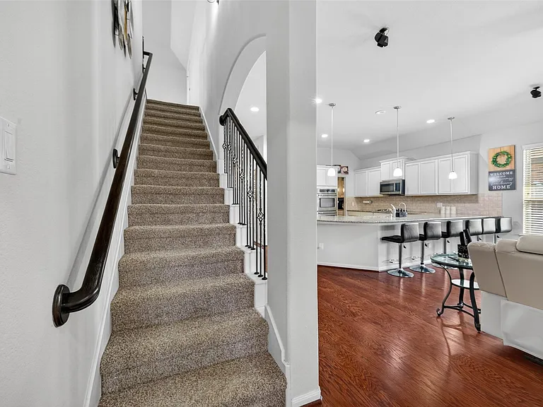 13935 Manobrook Ct — Photo 34