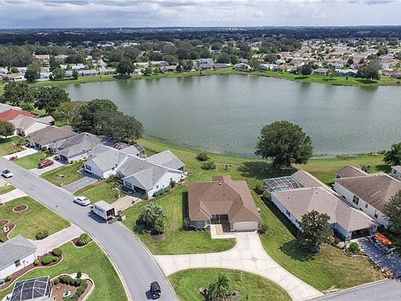 2nd image of 967 Luna Ln