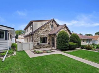2949 S 37th St #1, Milwaukee, WI 53215